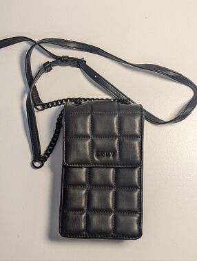 DKNY Black Quilted Crossbody Phone Bag Chain Adjustable Strap Snap Closure